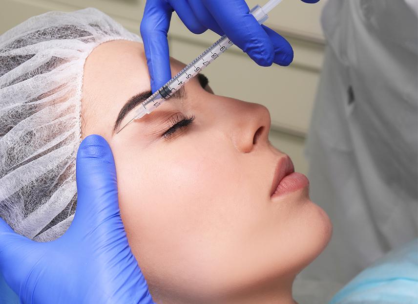 Lifting des sourcils pour qui